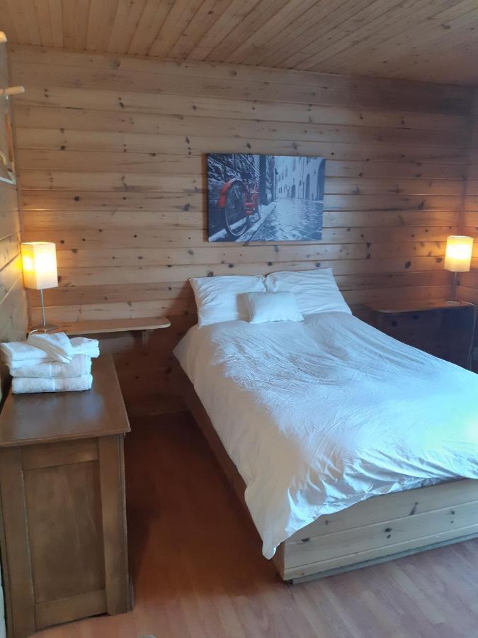 Auberge Ma Maison Sainte-Melanie Buitenkant foto