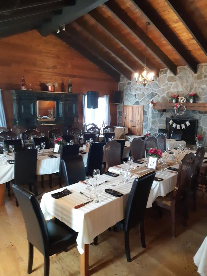 Auberge Ma Maison Sainte-Melanie Buitenkant foto